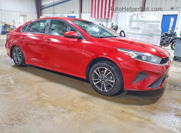 3KPF24AD2NE417888 2022 KIA FORTE Красный Передняя правая четверть