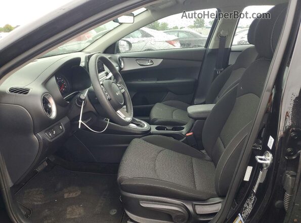 3KPF24AD2NE438966 2022 KIA FORTE Черный Вид салона спереди