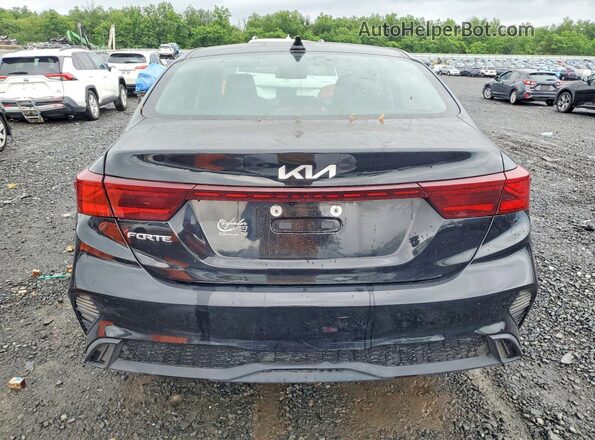 3KPF24AD2NE438966 2022 KIA FORTE Черный Вид сзади