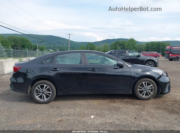 3KPF24AD2NE446906 2022 KIA FORTE Black Widok wnętrza z tyłu
