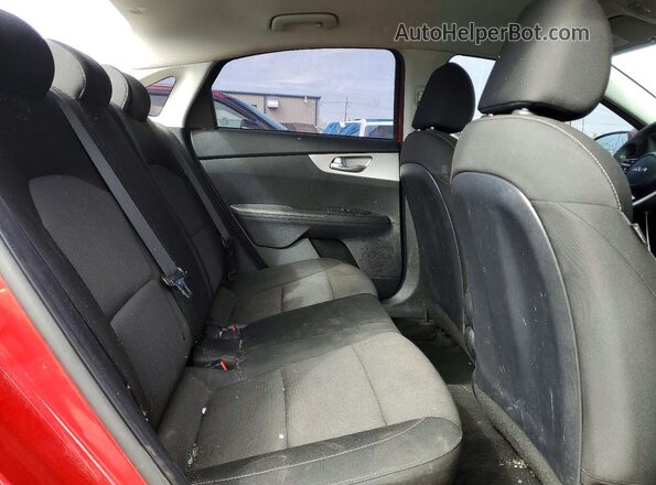 3KPF24AD2PE509876 2023 KIA FORTE Red უკანა სავარძლების ხედი