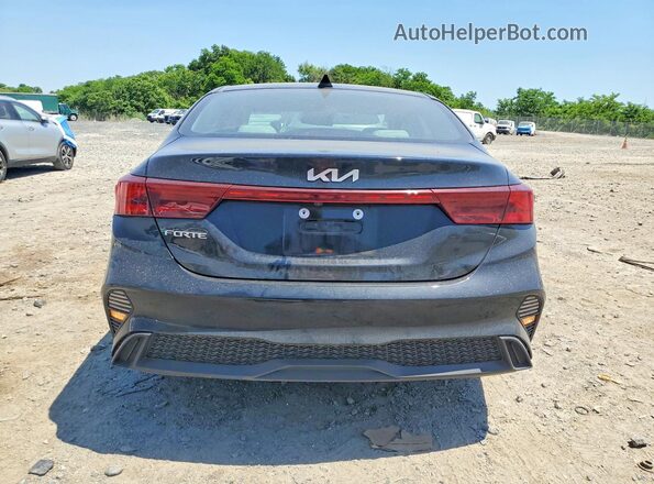 3KPF24AD2PE545597 2023 KIA FORTE Black Widok z tyłu