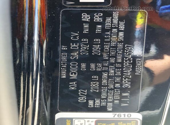 3KPF24AD2PE545597 2023 KIA FORTE Black Widok komory silnika