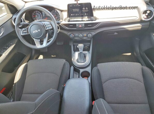 3KPF24AD2PE566367 2023 KIA FORTE Silver წინა პანელის ხედი
