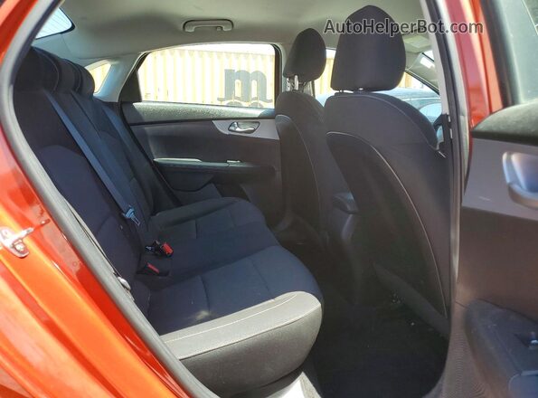 3KPF24AD2PE569902 2023 KIA FORTE Оранжевый Вид задних сидений