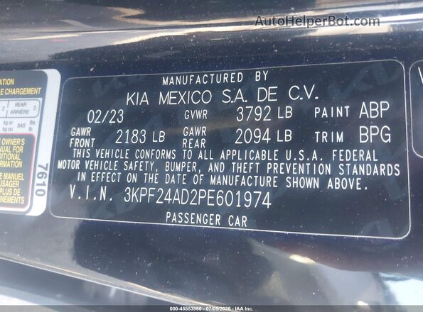 3KPF24AD2PE601974 2023 KIA FORTE Black Vista del compartimento del motor