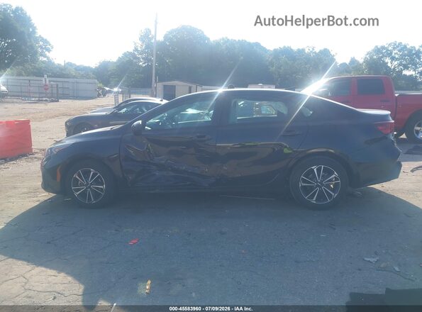 3KPF24AD2PE601974 2023 KIA FORTE Black Vista interior trasera