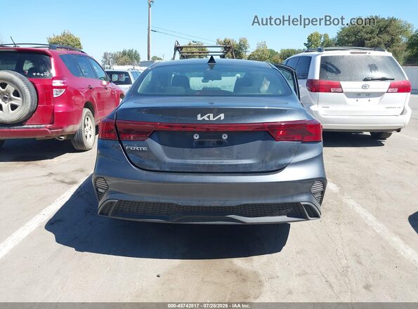 3KPF24AD2RE726959 2024 KIA FORTE Gray 