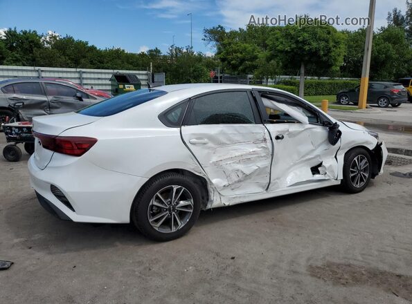 3KPF24AD2RE732986 2024 KIA FORTE White Հետևի աջ