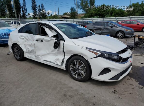 3KPF24AD2RE732986 2024 KIA FORTE White Առջևի աջ
