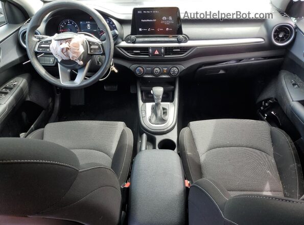 3KPF24AD2RE732986 2024 KIA FORTE White Առջևի վահանակի տեսք