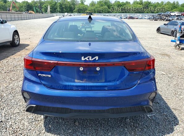 3KPF24AD2RE744071 2024 KIA FORTE Blue Հետևի տեսք