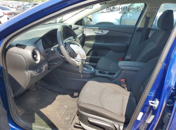 3KPF24AD2RE744071 2024 KIA FORTE Blue Սալոնի դիմացի տեսք