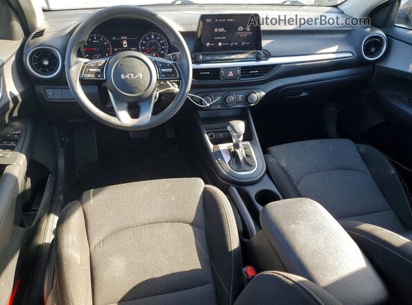 3KPF24AD2RE768208 2024 KIA FORTE Gray Առջևի վահանակի տեսք