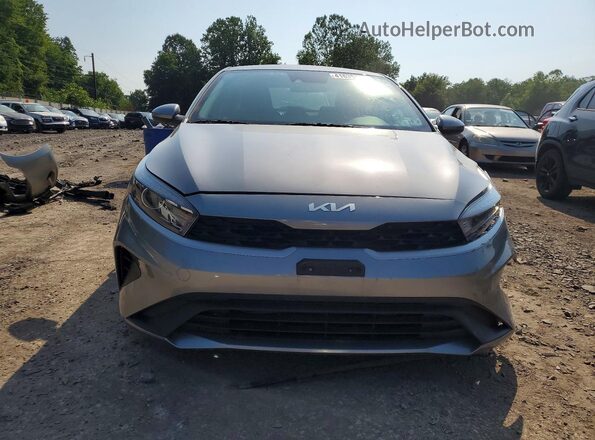 3KPF24AD2RE773795 2024 KIA FORTE Gray Front view