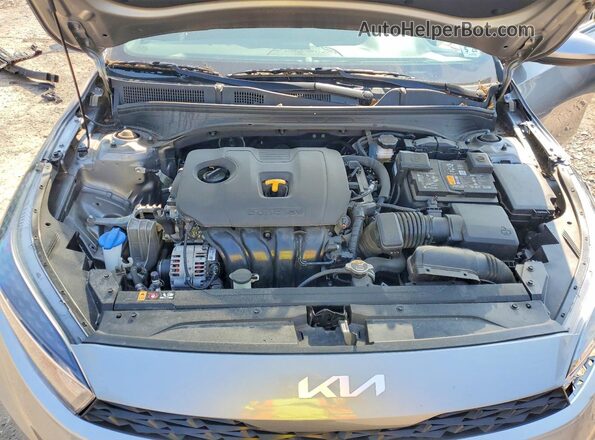 3KPF24AD2RE773795 2024 KIA FORTE Gray Rear interior view