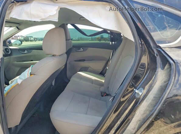3KPF24AD3KE036126 2019 KIA FORTE Black Vista de los asientos traseros