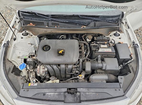 3KPF24AD3KE078649 2019 KIA FORTE White Vista interior trasera