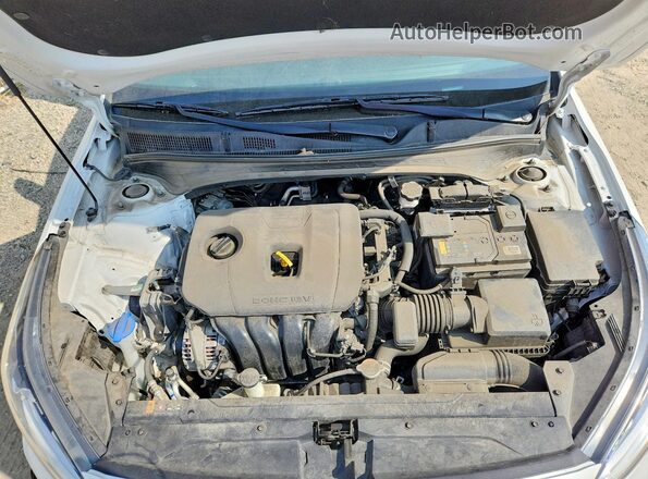 3KPF24AD3LE184049 2020 KIA FORTE White უკანა სალონის ხედი