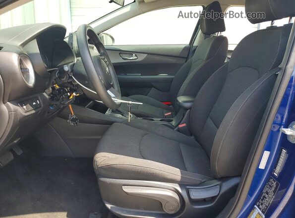3KPF24AD3LE230365 2020 KIA FORTE Синий Вид салона спереди