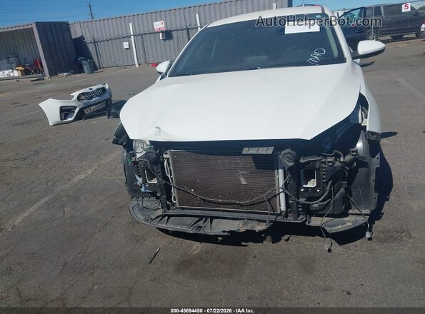 3KPF24AD3LE256206 2020 KIA FORTE White უკანა სალონის ხედი
