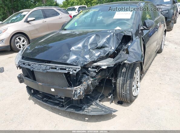 3KPF24AD3ME274898 2021 KIA FORTE Black Front view