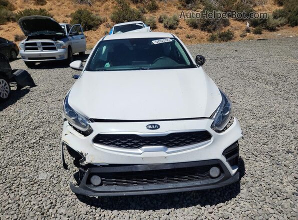 3KPF24AD3ME370269 2021 KIA FORTE Белый Вид спереди