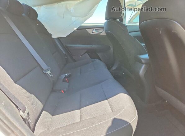 3KPF24AD3ME370269 2021 KIA FORTE Белый Вид задних сидений