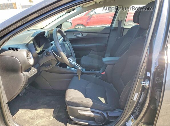 3KPF24AD3ME391459 2021 KIA FORTE Gray წინა სალონის ხედი