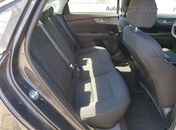 3KPF24AD3ME391459 2021 KIA FORTE Gray უკანა სავარძლების ხედი