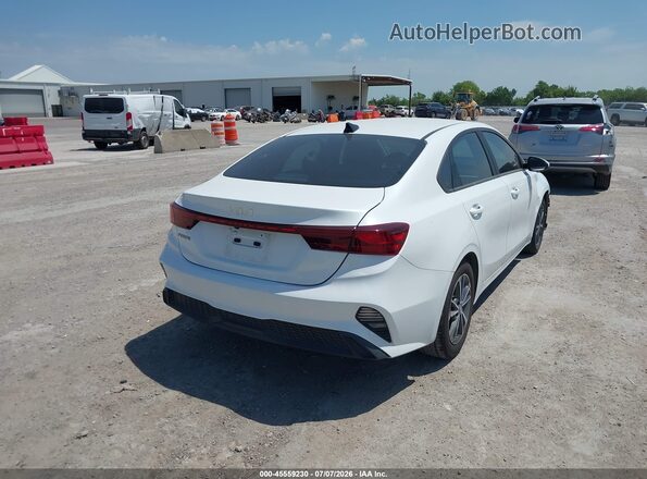 3KPF24AD3NE441729 2022 KIA FORTE White Задня права чверть