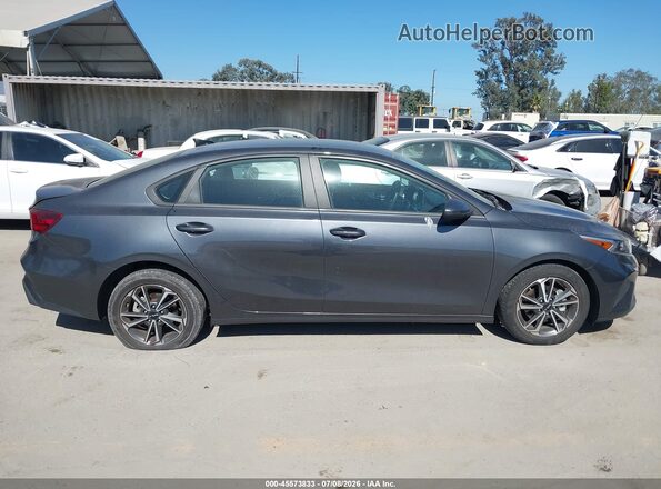 3KPF24AD3NE455310 2022 KIA FORTE Gray Vista interior trasera
