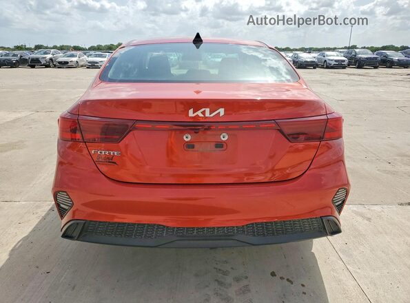 3KPF24AD3PE543132 2023 KIA FORTE Orange Widok z tyłu