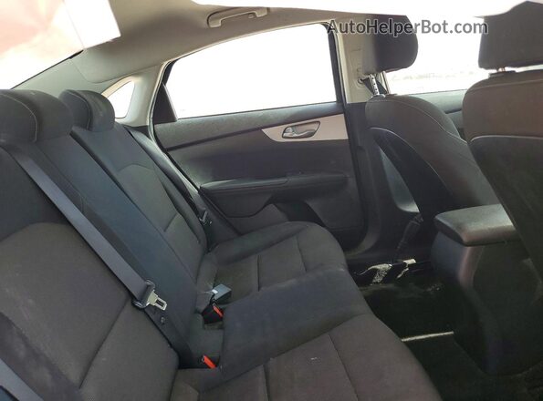 3KPF24AD3PE568841 2023 KIA FORTE Синий Вид задних сидений