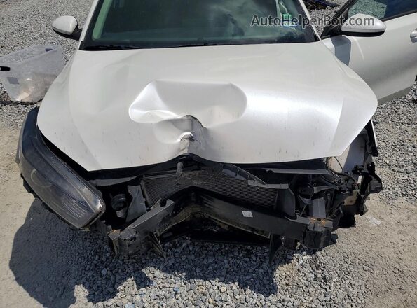 3KPF24AD3PE595425 2023 KIA FORTE Белый Вид задней части салона