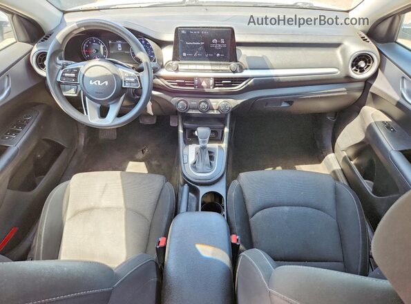 3KPF24AD3PE600364 2023 KIA FORTE White Dashboard view