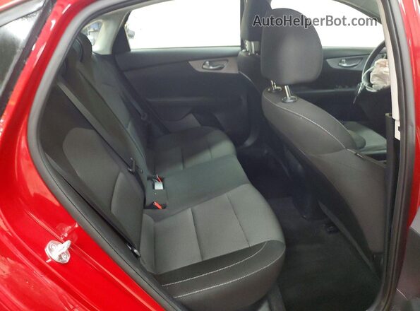 3KPF24AD3PE610666 2023 KIA FORTE Красный Вид задних сидений