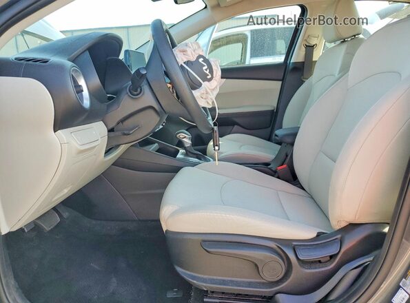3KPF24AD3PE623806 2023 KIA FORTE Black Widok wnętrza z przodu