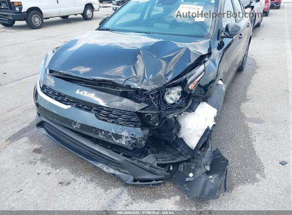 3KPF24AD3PE636166 2023 KIA FORTE Черный Вид спереди