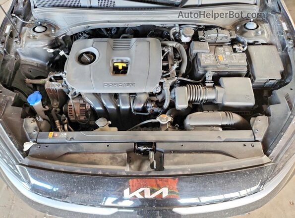 3KPF24AD3PE685481 2023 KIA FORTE Black Вид задньої частини салону