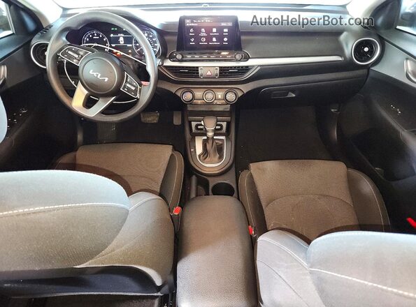 3KPF24AD3PE685481 2023 KIA FORTE Black Вид панелі приладів