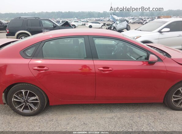 3KPF24AD3PE692088 2023 KIA FORTE Red Вид задньої частини салону