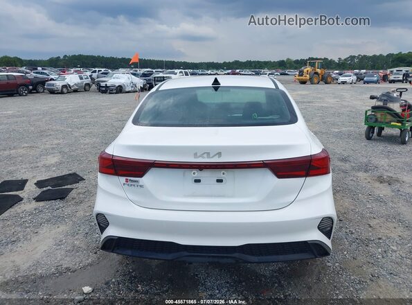 3KPF24AD3RE733130 2024 KIA FORTE White 