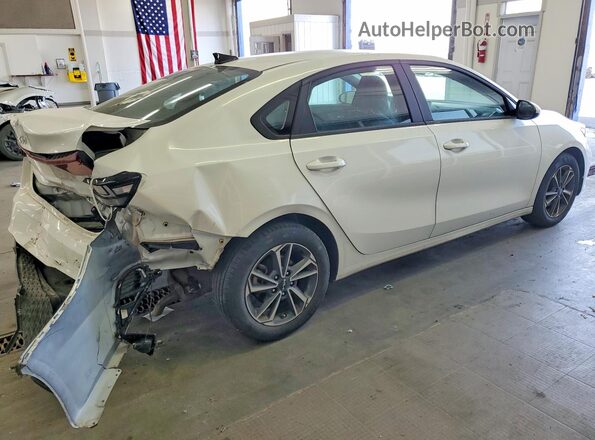 3KPF24AD3RE737548 2024 KIA FORTE Белый Задняя правая четверть
