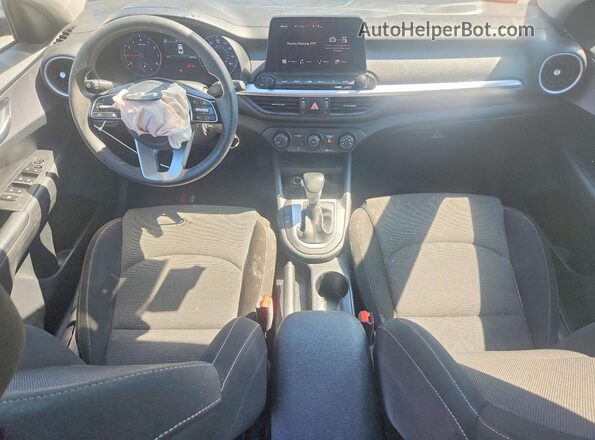 3KPF24AD3RE755029 2024 KIA FORTE Gray წინა პანელის ხედი