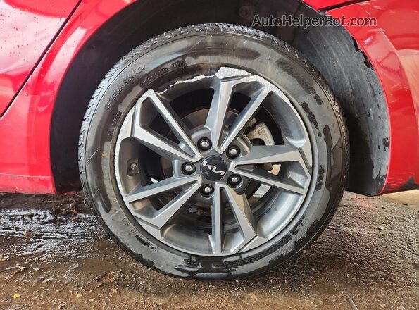 3KPF24AD3RE764359 2024 KIA FORTE Red 