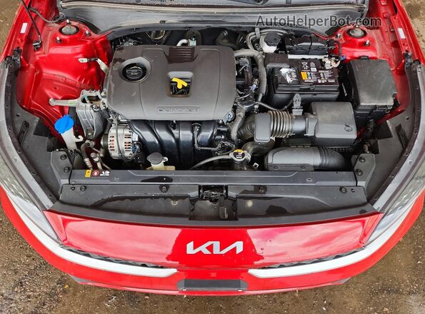 3KPF24AD3RE764359 2024 KIA FORTE Red Vista interior trasera