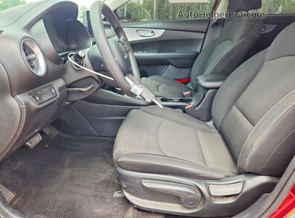 3KPF24AD3RE773336 2024 KIA FORTE Red Vista interior delantera