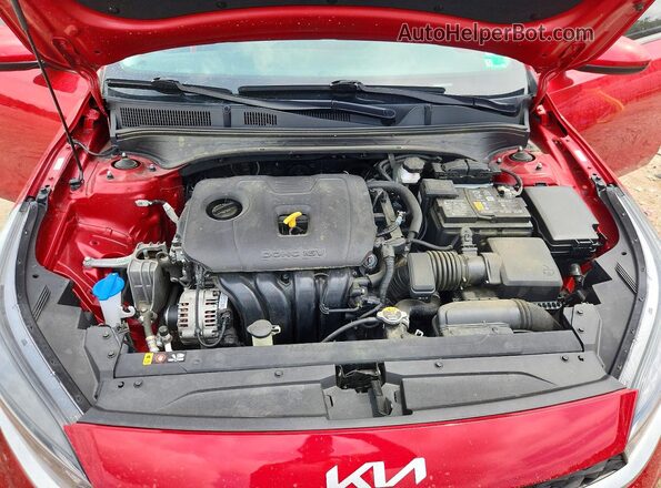 3KPF24AD3RE773336 2024 KIA FORTE Red Vista interior trasera