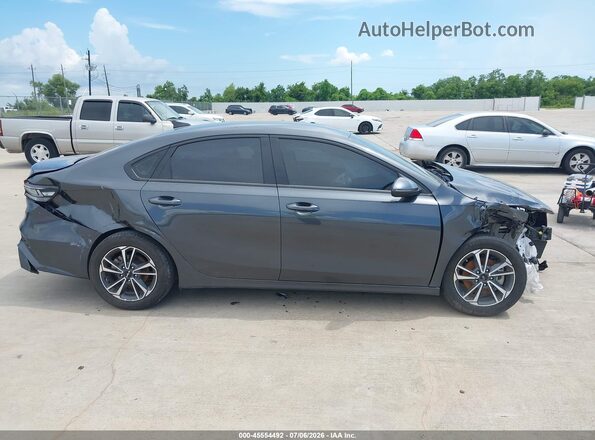 3KPF24AD3RE818226 2024 KIA FORTE Gray უკანა სალონის ხედი